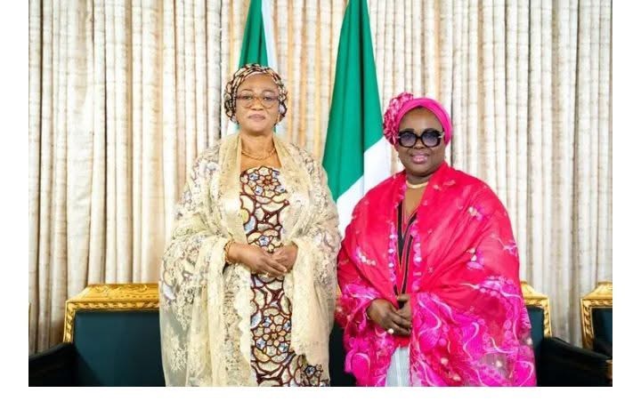 D0C4EEEC-AADF-40B2-8565-EE41746A3443